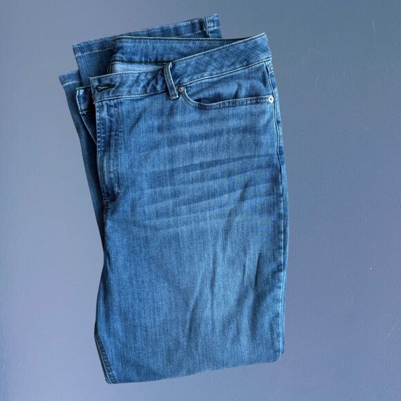 L.L. Bean Denim I Women's Size 22 I Bootcut Stretch Jeans - Picture 3 of 6